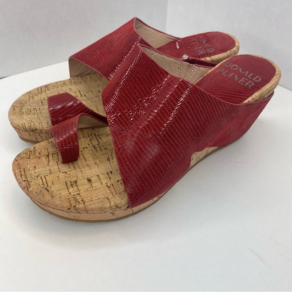 NWT DONALD J PLINER Gretta Leather Wedge Sandals Size 6 Same Shoe - Picture 6 of 10